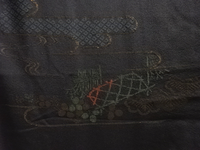 JAPANESE KIMONO / ANTIQUE HAORI / SILK / URUSHI / WOVEN PINE & SAKURA